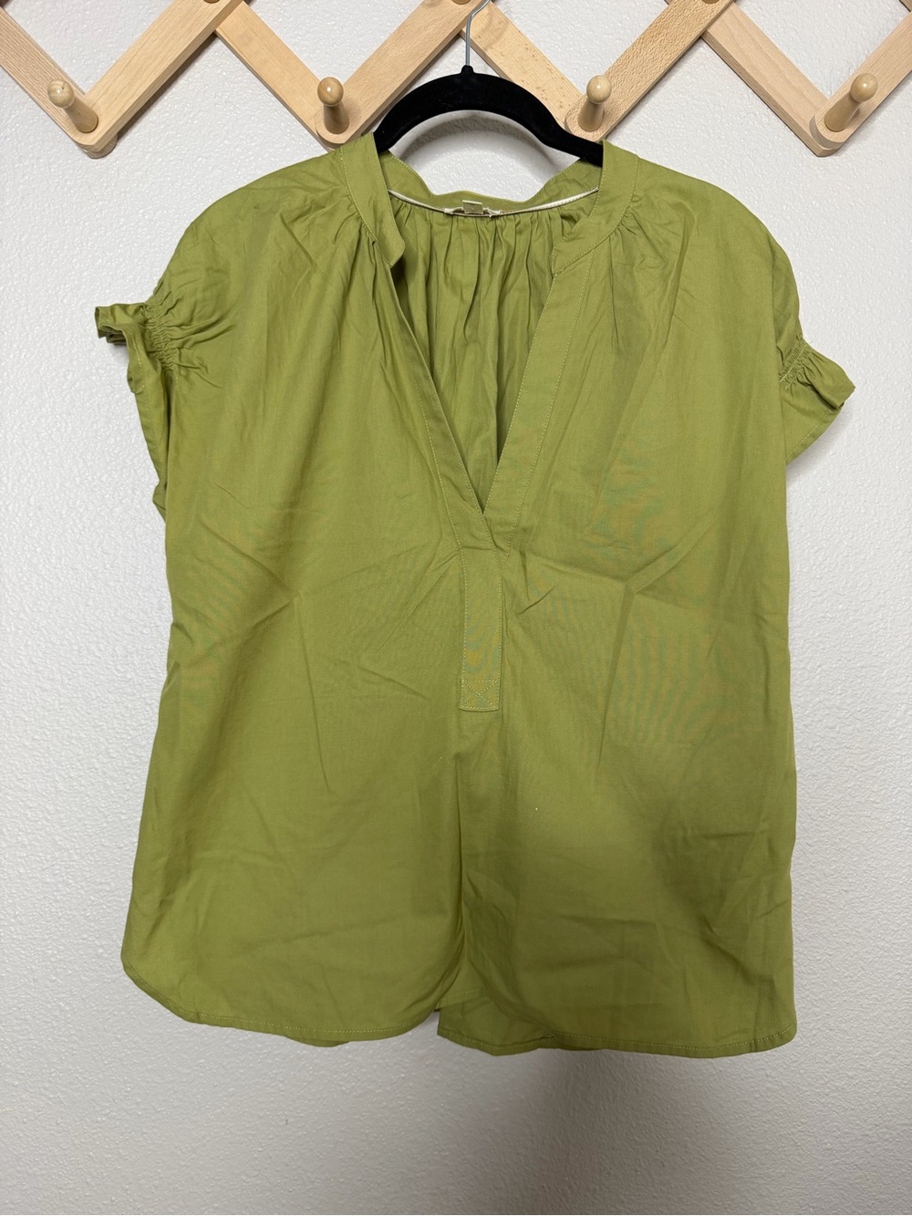 Pilcro Sage Green Top Sz M
